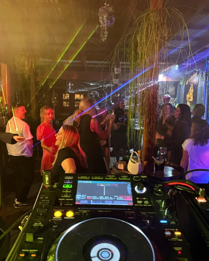 Featured image for “New Year’s Eve Bash with Abandon Ship DJs at Kitty’s Bar”